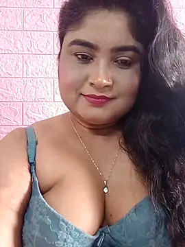 hornyriyanka live sex cam