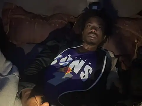 SlimeCrownzOut5's cam snapshot