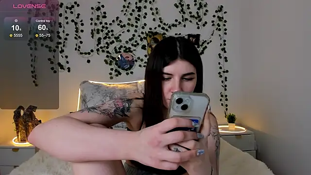 Femida_Brown's cam snapshot