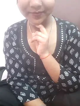 pari_rani7's cam snapshot