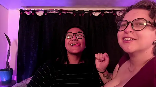 ElectricNights's cam snapshot