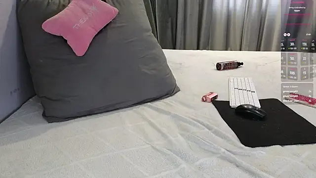 SophieInkk's cam snapshot