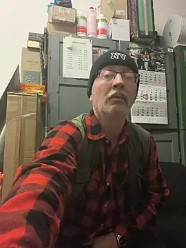 loverboyxxx69's cam snapshot