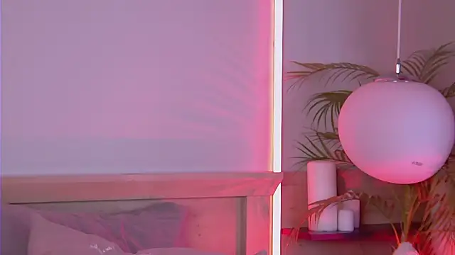 MiaEuphoria_'s cam snapshot