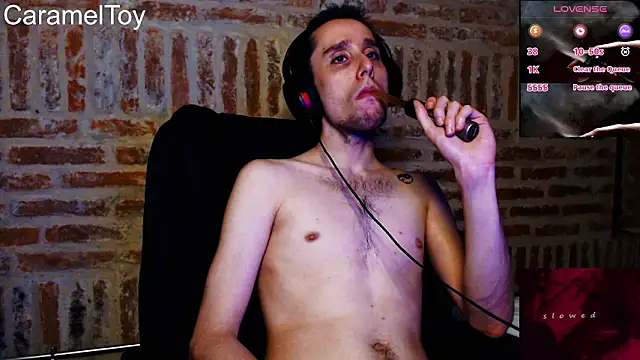 CaramelToy's cam snapshot