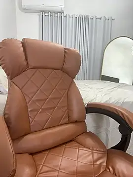 Zyrella live sex cam