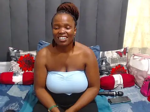 SwaziBeauty's cam snapshot