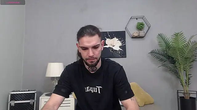 KaneHunter's cam snapshot