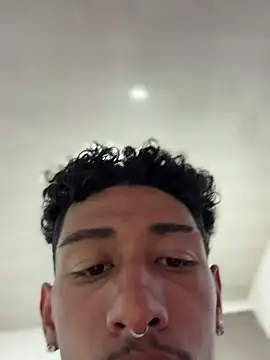 Leon_Creed's cam snapshot