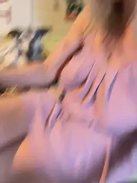 TrenaAnne live sex cam