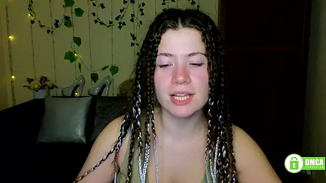 Alicia_redfollow live sex cam