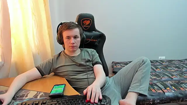 iliaskrislove live sex cam