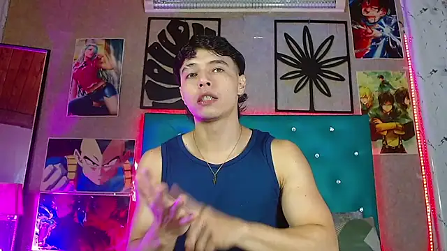 LiamAndrewzz live sex cam