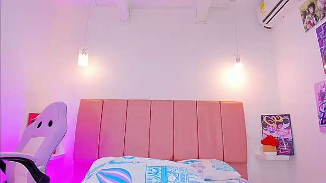 emily__walker's cam snapshot