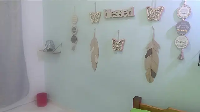 ashlyanaldeep18's cam snapshot