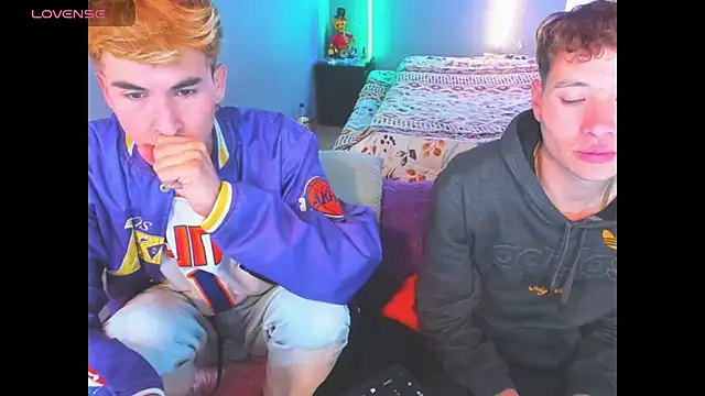 Latin_boysxxxx's cam snapshot