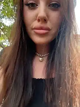 KiraSunshine live sex cam