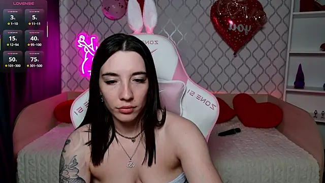 Curious_Lily's cam snapshot