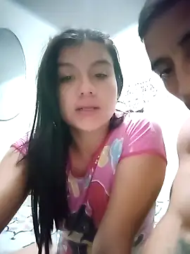 AdanNdEva's cam snapshot