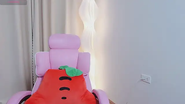 Miu-999's cam snapshot