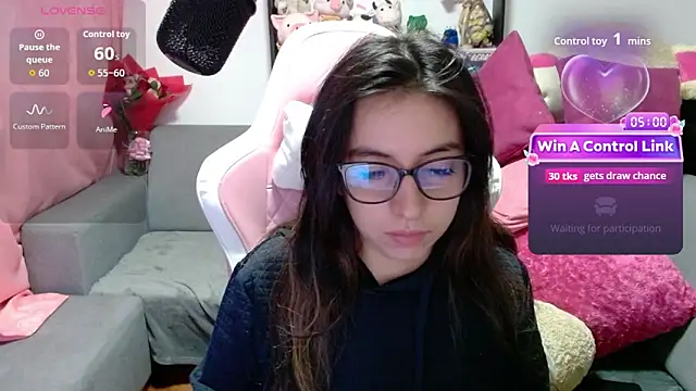 Maggie_Fox3's cam snapshot