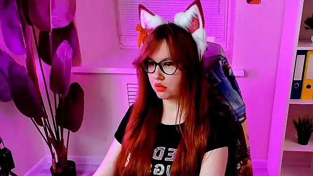 CarolGiggly live sex cam