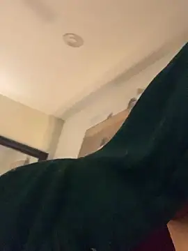 holyeroticss live sex cam