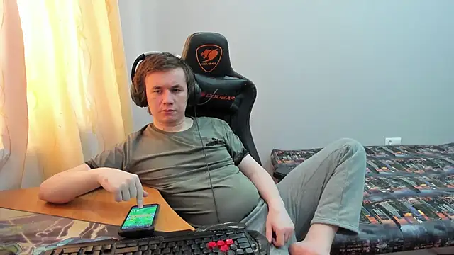 iliaskrislove live sex cam