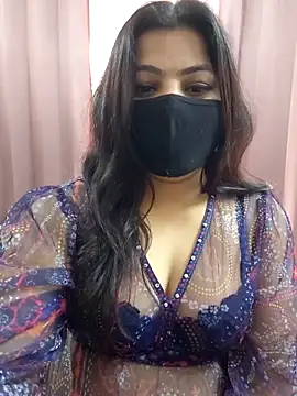 Half_girlfrnd_530 live sex cam