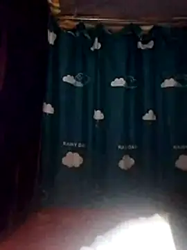 -Lundy- live sex cam