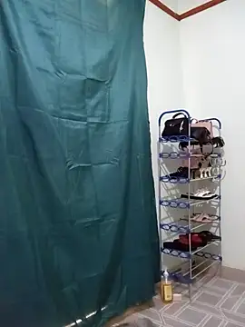 EmmaMiaa's cam snapshot