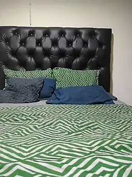 Juanstevan2724 live sex cam