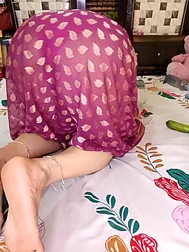 PRIYA_22 live sex cam