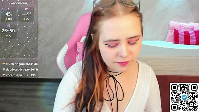 Alis_Platt's cam snapshot