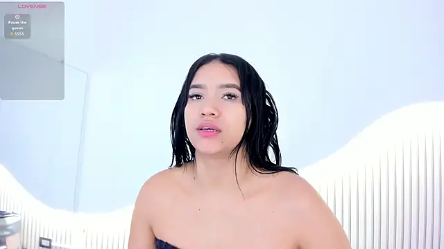 Lia_Guzman live sex cam