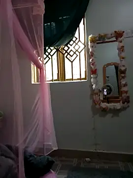 EmmaMiaa's cam snapshot