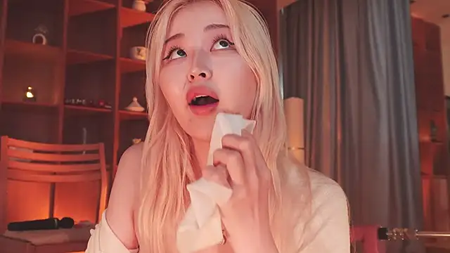 hyun_chia's cam snapshot