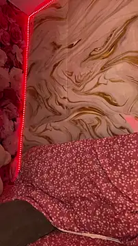 Sara25_07's cam snapshot