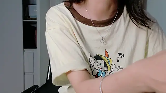 Blu3Moon- live sex cam