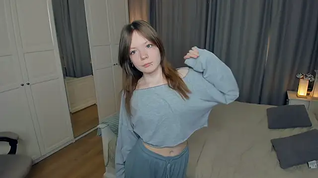 LavenderMitten's cam snapshot