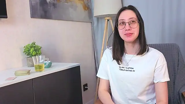 DoraWhitrock's cam snapshot