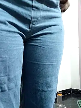 Laxmi_89 live sex cam