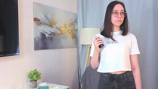 DoraWhitrock's cam snapshot