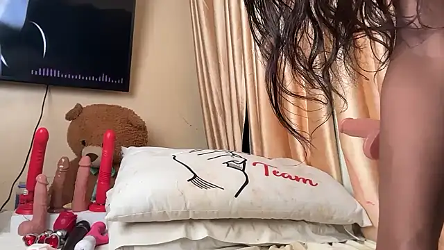 AudreySpanksFuck- live sex cam