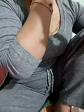 Emily-lonely live sex cam