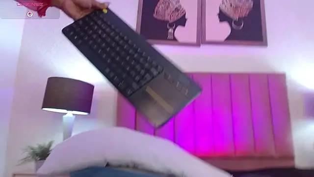 SweetMilie_gh's cam snapshot