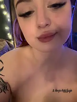 KellyMoors's cam snapshot