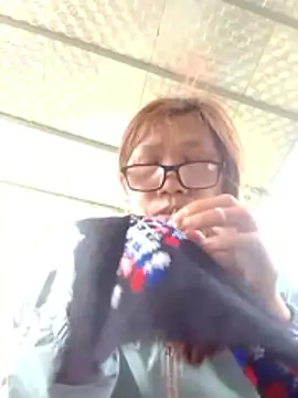 bella-la's cam snapshot