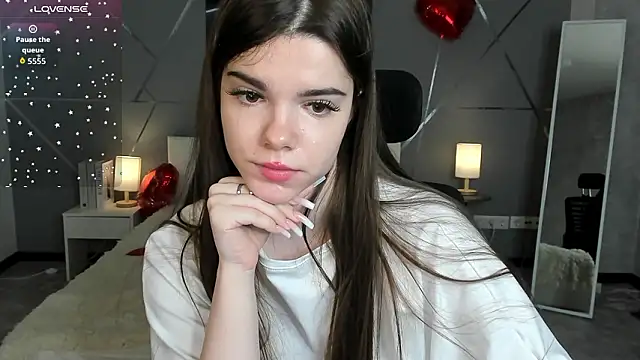 miss__evelyne's cam snapshot