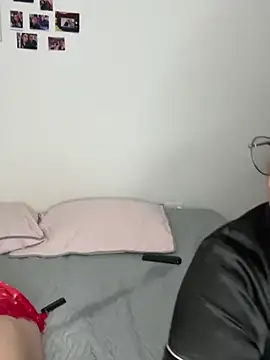 tuli_aily's cam snapshot